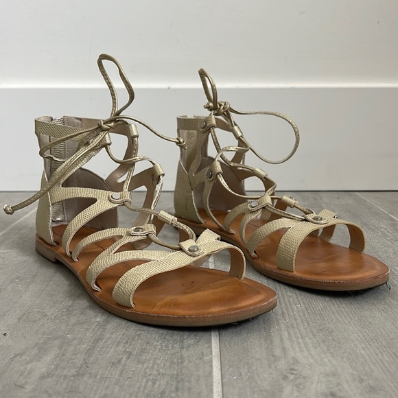 Women's Metallic Jasmyn Gladiator Sandals in Gold - Picture 2 of 5